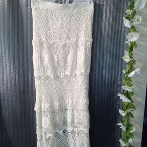 Chelsea & Theodore cream long lacey skirt, perfect for the summer in Medium size